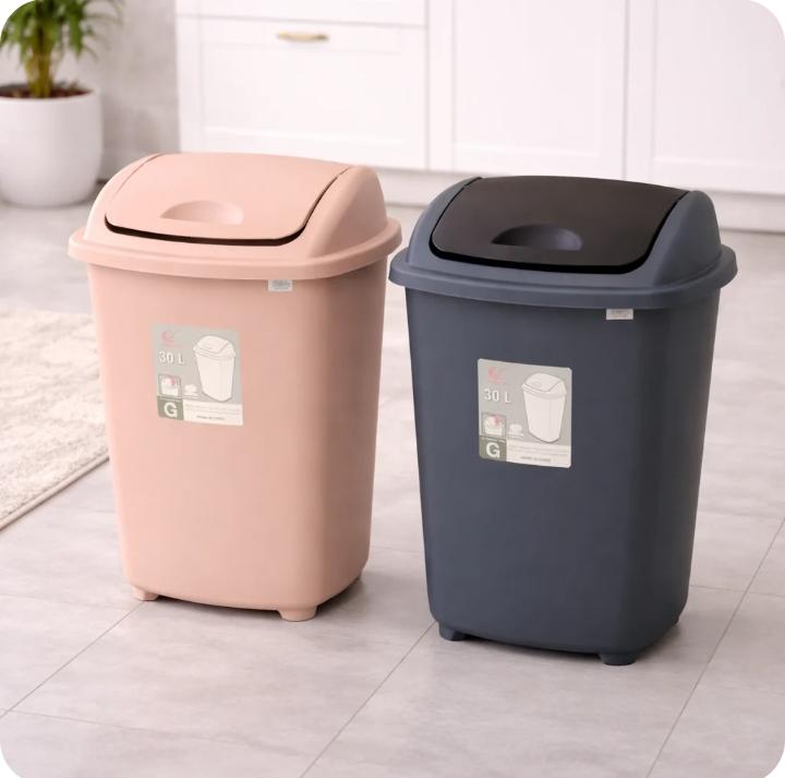 30L Swing Lid Trash Can with Odor Control – Pink & Grey | سلة مهملات 30 لتر بغطاء متأرجح – وردي وأزرق رمادي
